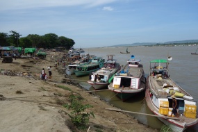 "Hafen" von Mandalay. Jetty Pier.